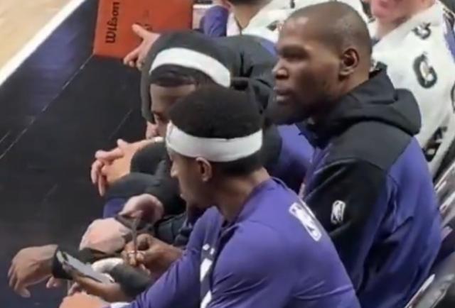 开云-杜兰特比赛中得知交易被惊呆：我所见过最疯狂交易