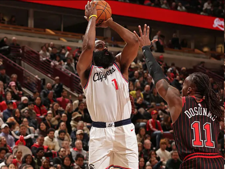 开云在线-快船近16战13胜埋隐患！小卡缺战时4胜9负 第3次让对手进24+三分